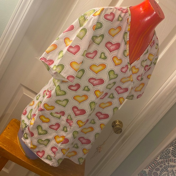 VINTAGE EXPO UNIFORM INC Cute Heart Uniform Scrub Top - Picture 5 of 8